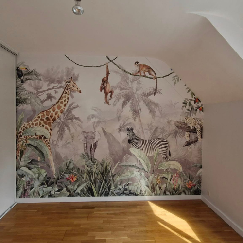Relookez, réinventez et aimez votre intérieur ! Tapisserie avec des animaux pour une salle de jeux enfants.